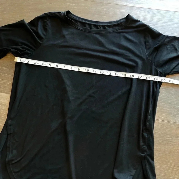 Layer 8 Black Athletic Long Sleeve Shirt With Thumb Holes Size Medium - Picture 8 of 11